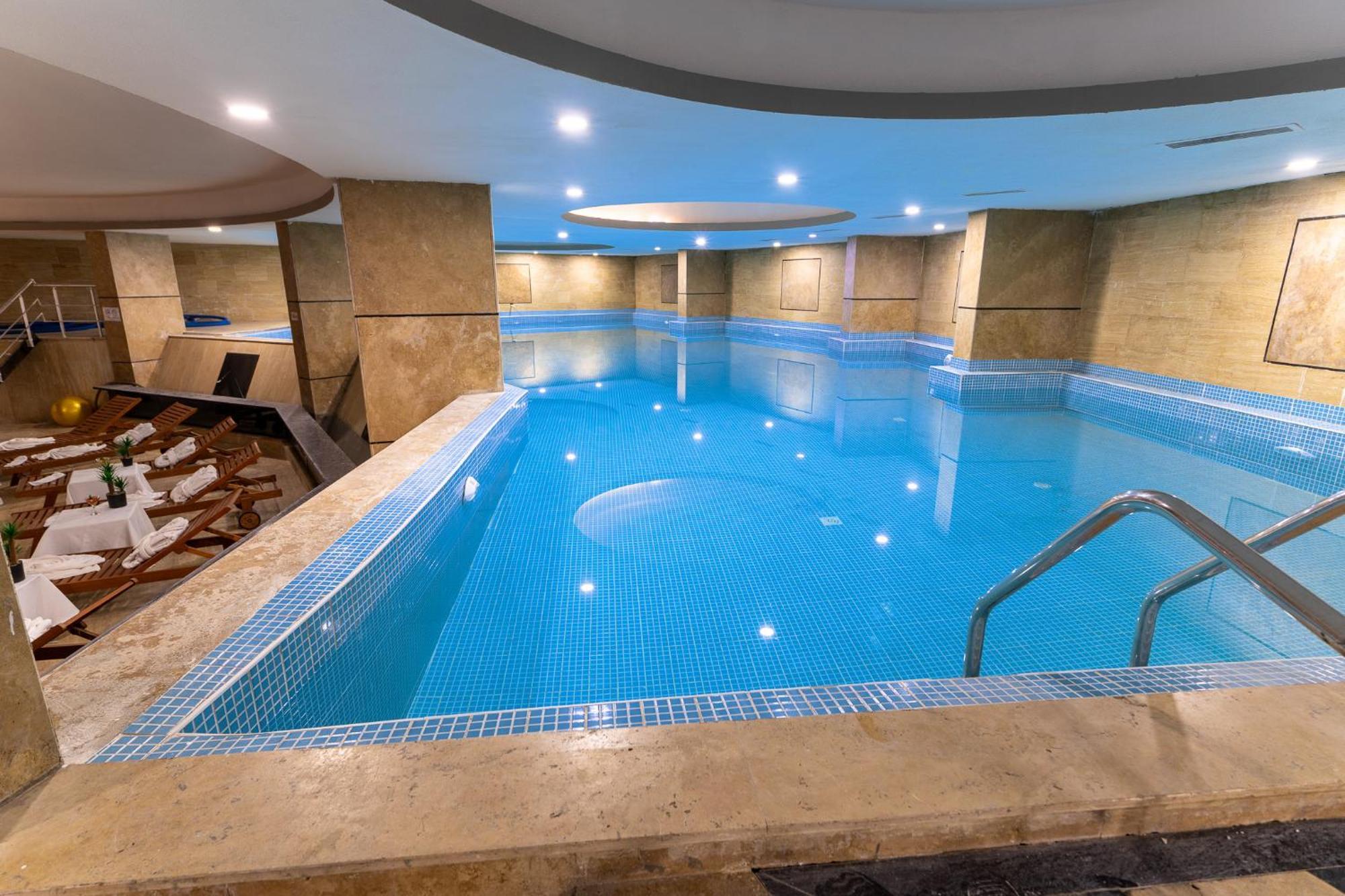 Konak Park Otel Yomra Трабзон Экстерьер фото